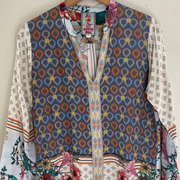 JOHNNY WAS Floral Print & Geometric Embroidered Tunic/Top: NWOT! XS (Runs Large) - Picture 1 of 8